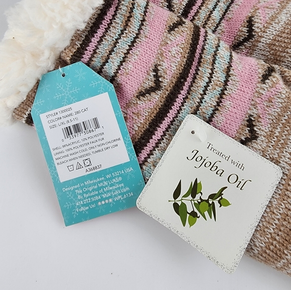 New, Muk Luks Plush Slipper Socks, Cats - Picture 4 of 4